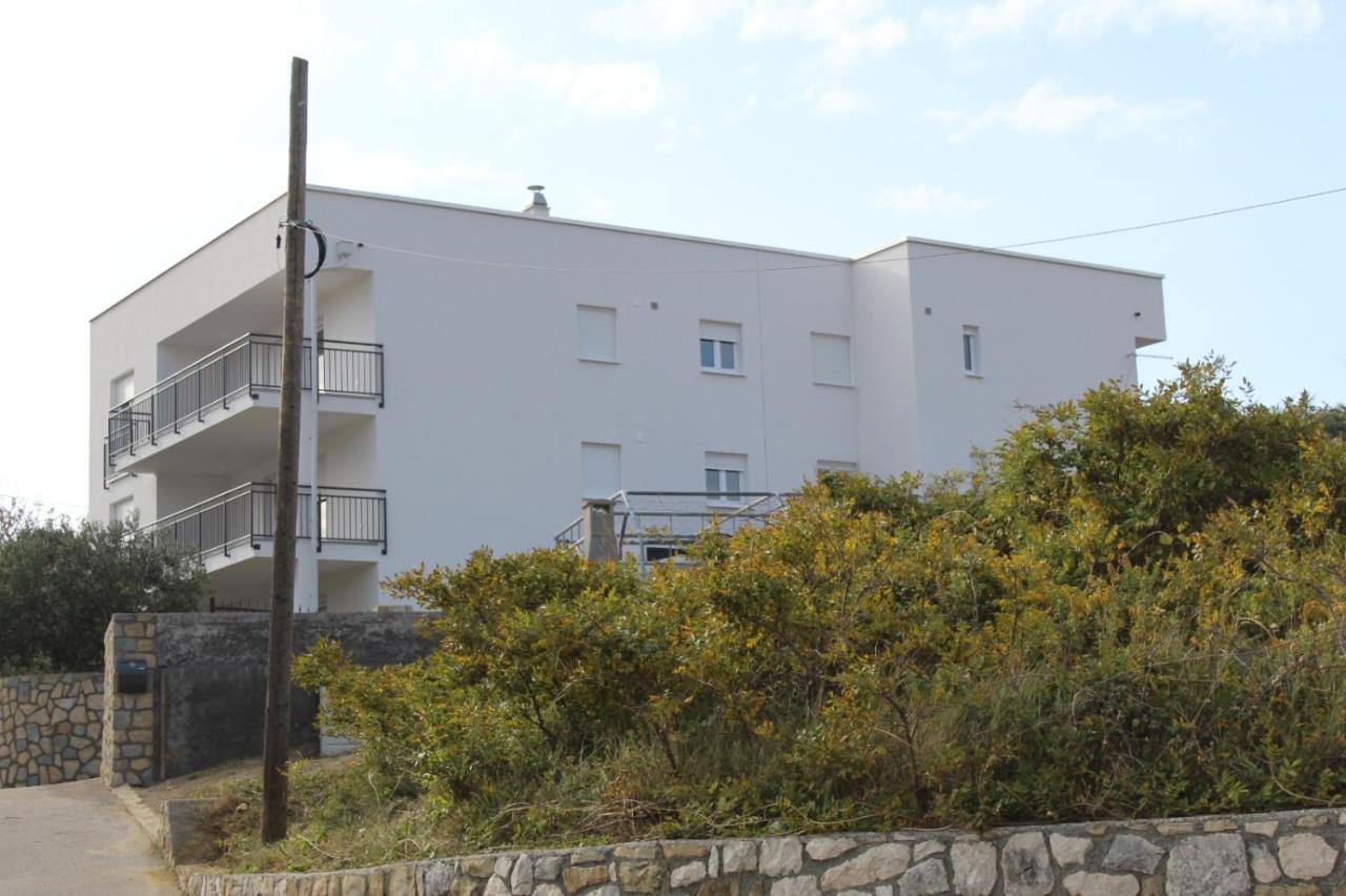 Apartmani Lana Rab Town Ngoại thất bức ảnh